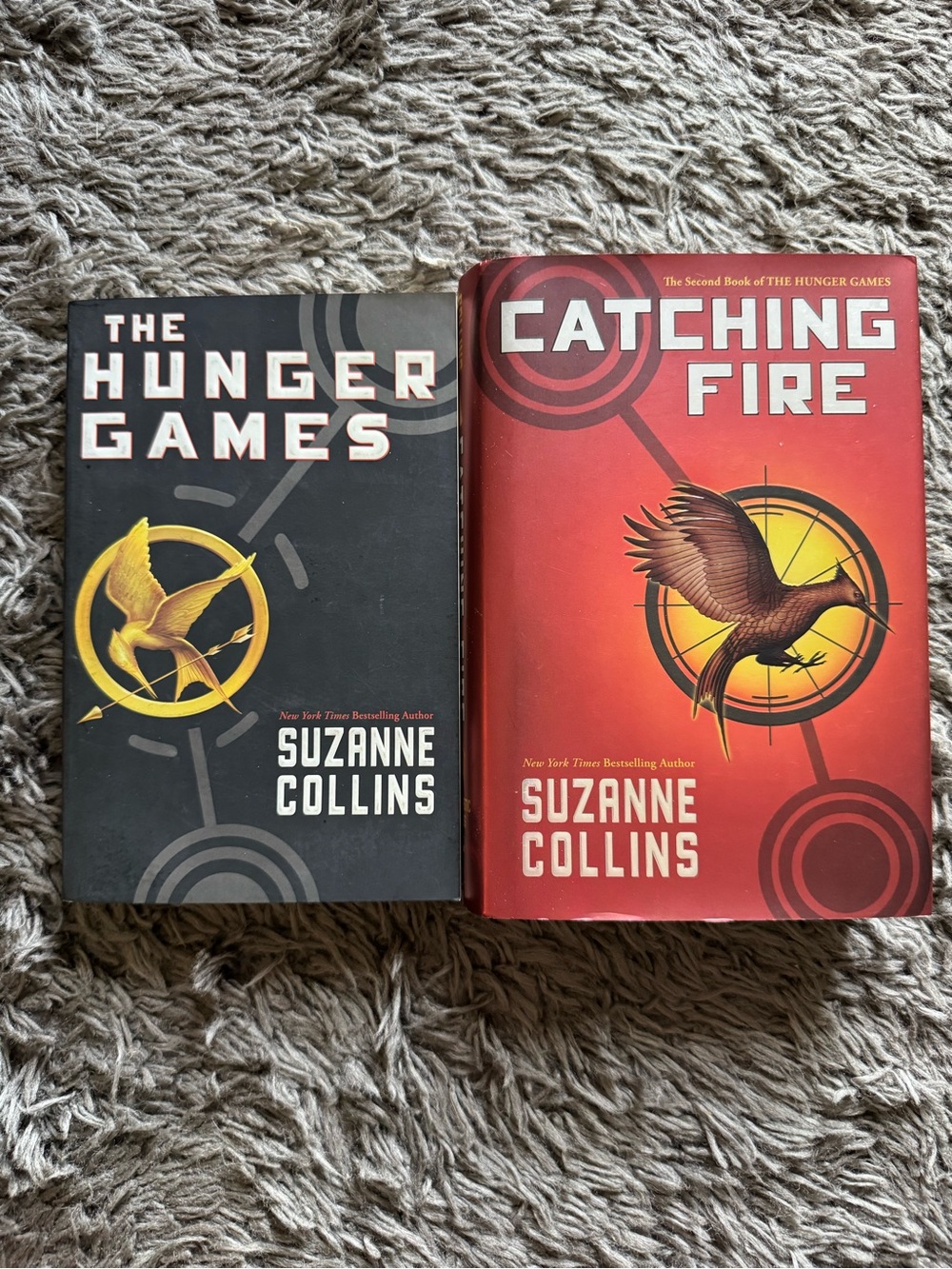 The Hunger Games & Catching Fire Book Lot Suzanne Collins Hardcover & Paperback